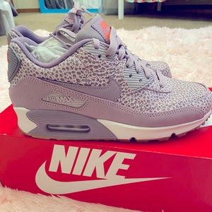 WMNS Nike Air Max 90